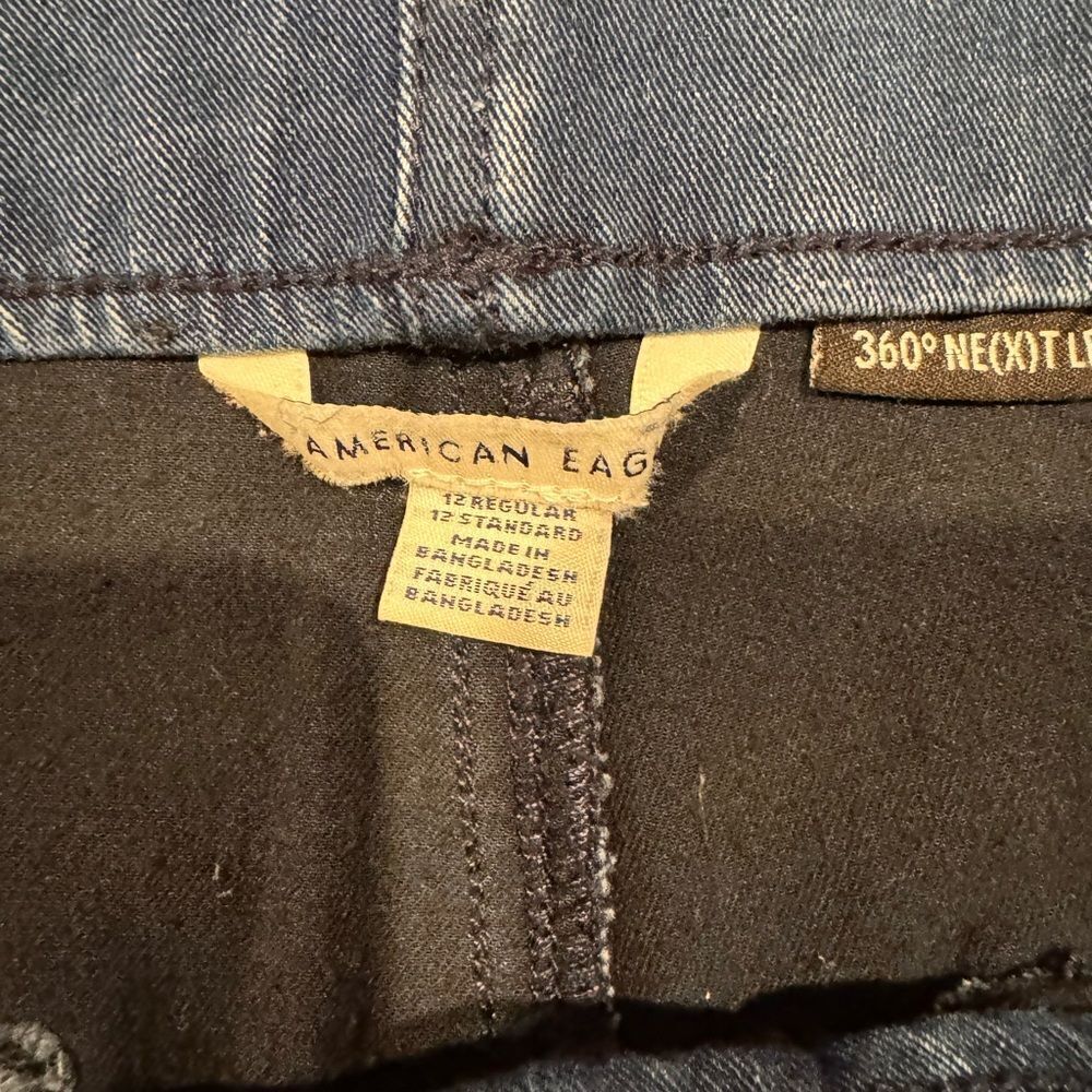 American Eagle Dark wash Pull on 360 next level stretch jeans size 12 - Picture 7 of 7